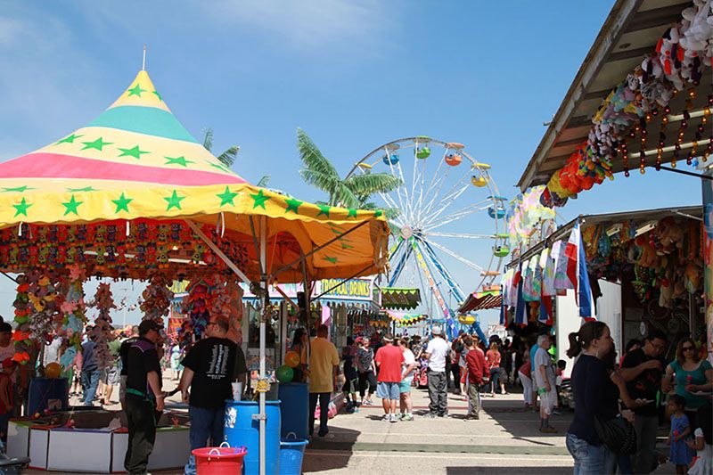 Photo Gallery Misquamicut Spring Fall Festivals Slide